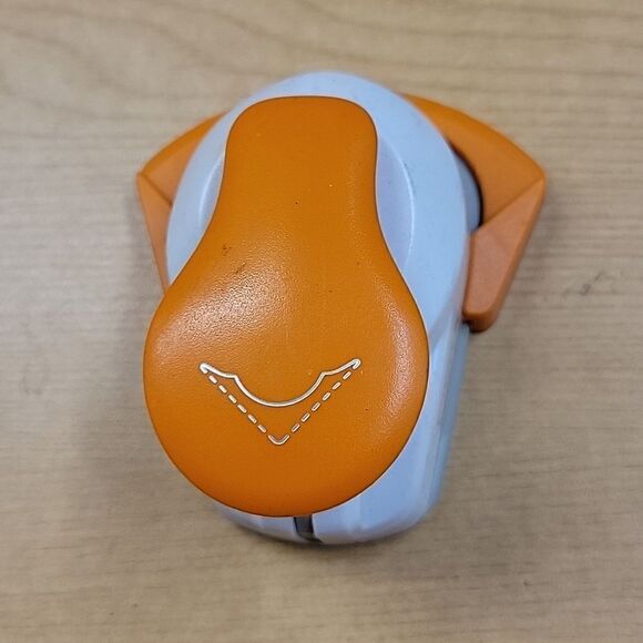 Fiskers Crafting Decorative Hole Punchers Stampin Up Die Cut - Picture 13 of 15